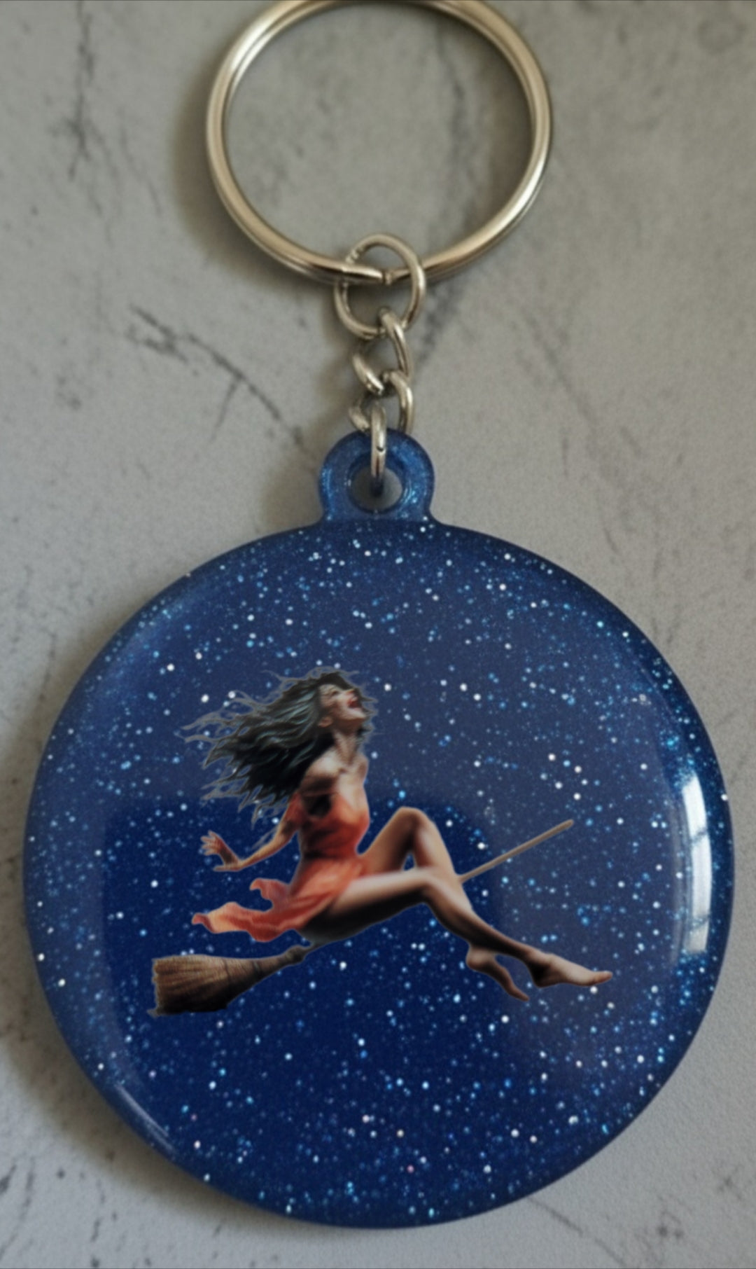 🔮 Porte-clés Sorcière – Accessoire magique et personnalisable
