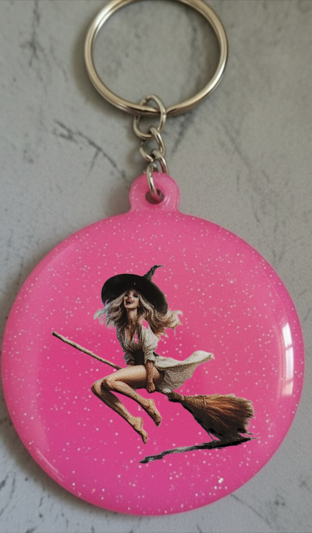 🔮 Porte-clés Sorcière – Accessoire magique et personnalisable