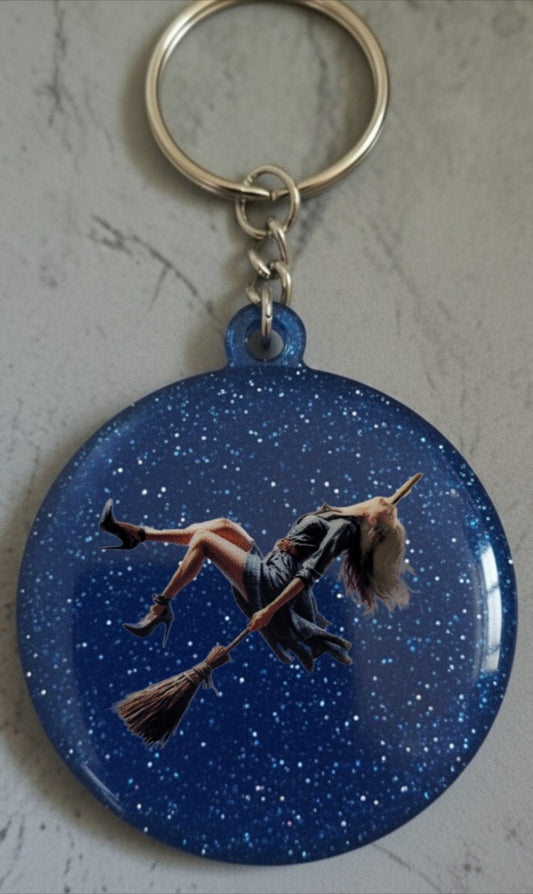 🔮 Porte-clés Sorcière – Accessoire magique et personnalisable
