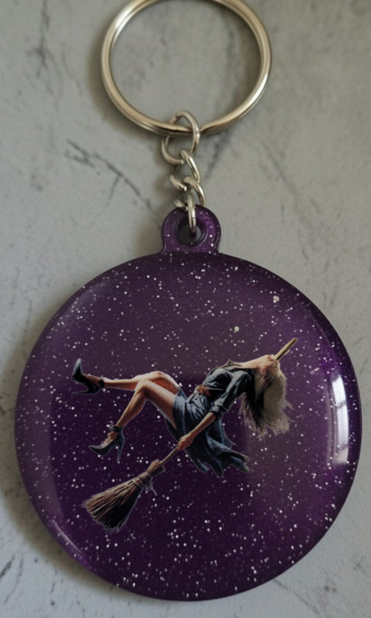 🔮 Porte-clés Sorcière – Accessoire magique et personnalisable
